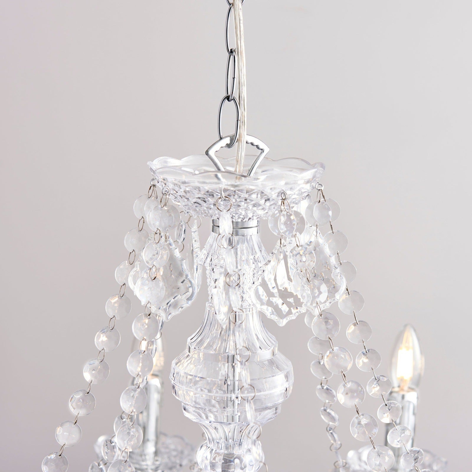 Luma French Style 8 Light Chandelier | House of Dekkor