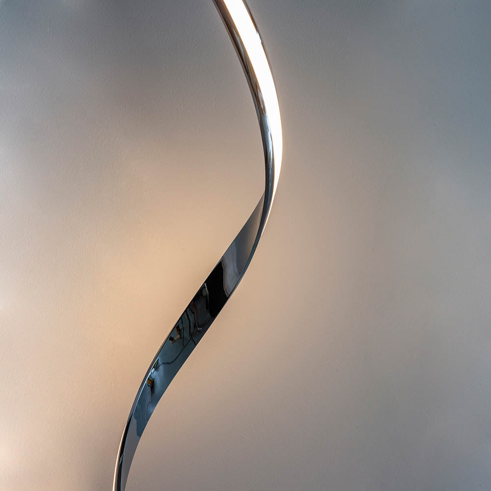 Wave Floor Lamp with Integrated LED | House of Dekkor