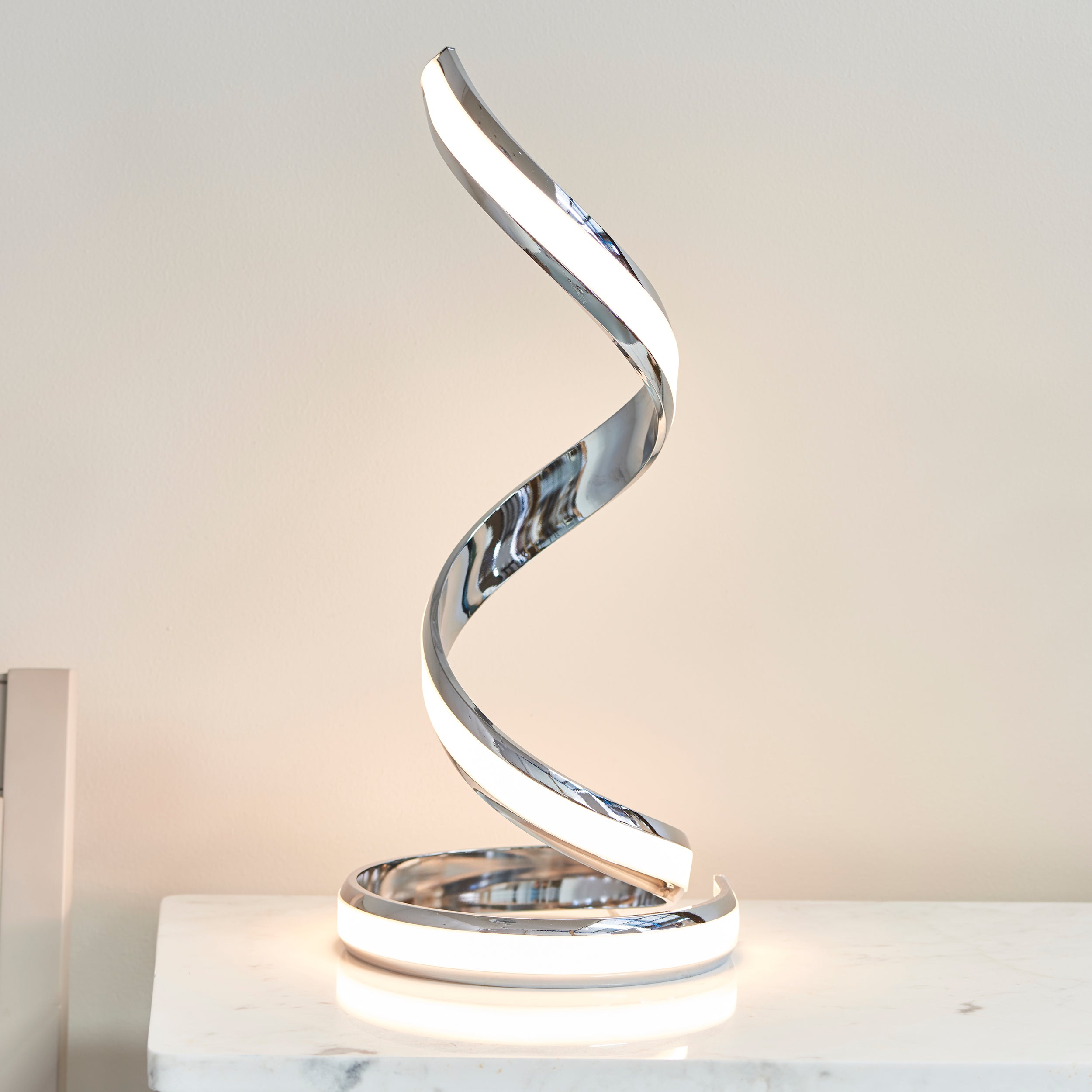 Wave Table Lamp with Integrated LED | House of Dekkor