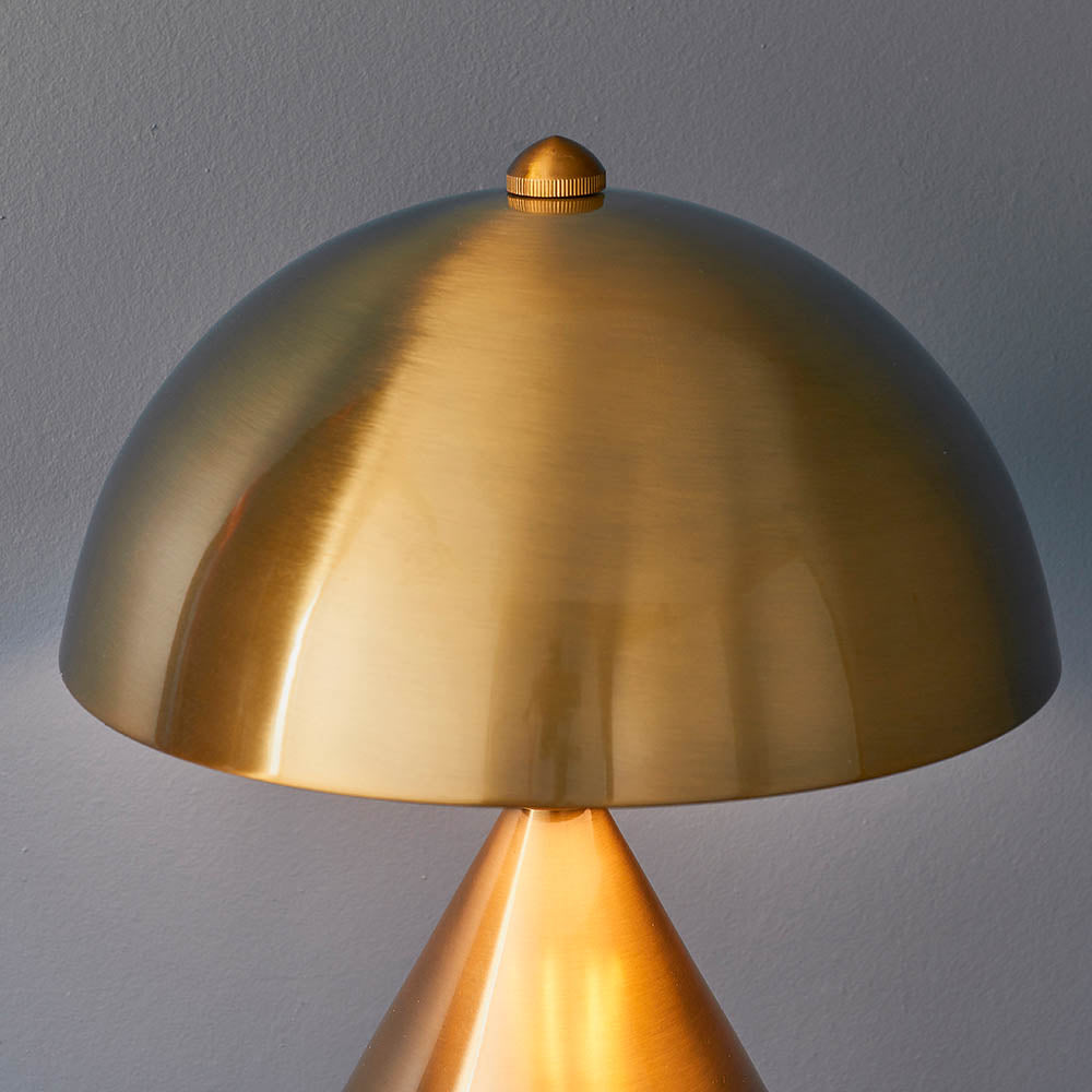 Nova Table Lamp