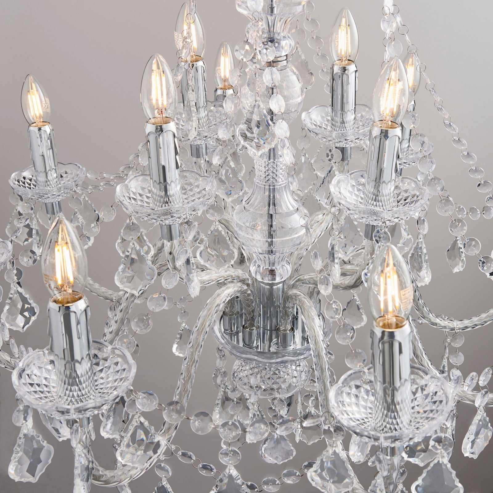 Luma French Style 8 Light Chandelier | House of Dekkor